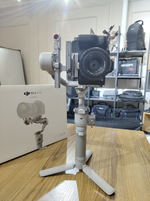 Dji DJI RS 4 Mini Combo