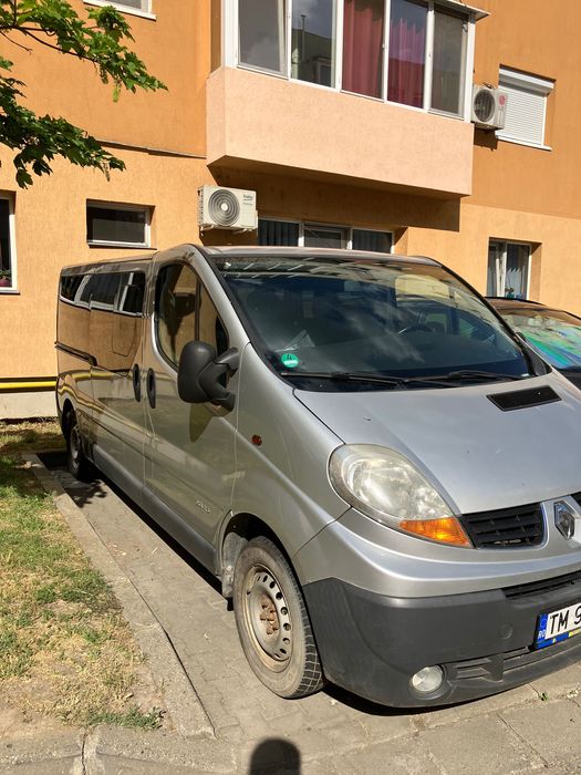 Renault Trafic 8+1