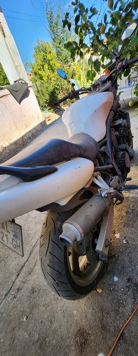 Yamaha fzs 600 Se vinde întreaga
