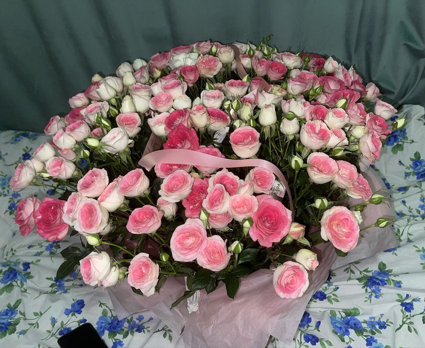 Продается букет(кустовые розы)