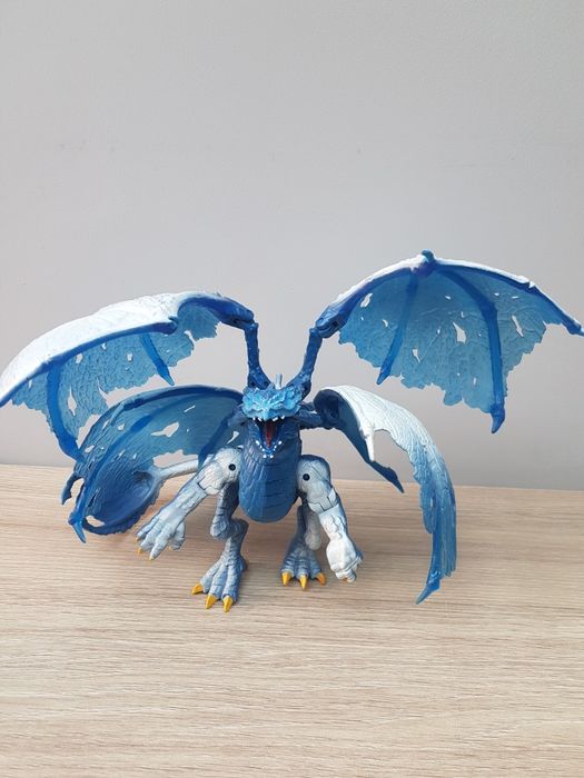 Lego toys: Legends of Chima, Hero Factory, Mega Bloks dragons