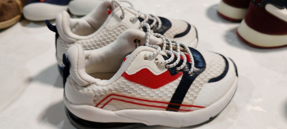 Обувки за момче от 23 до 26 номер