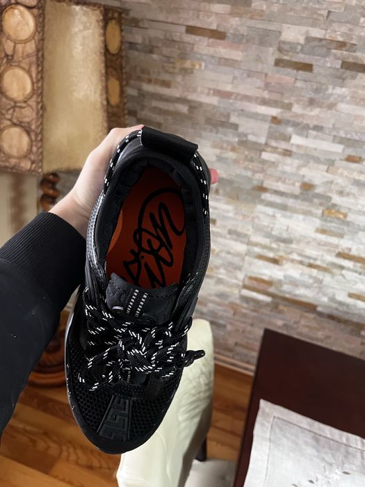 Versace chain reaction