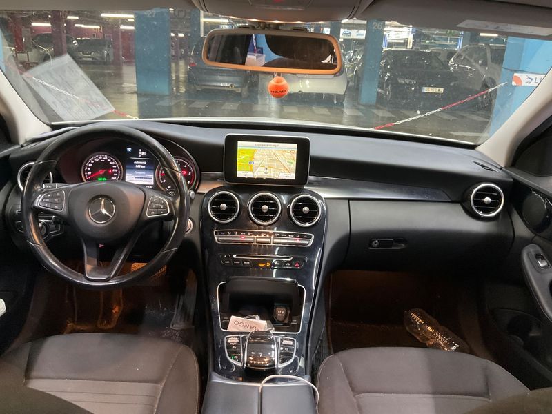 Mercedes-Benz C-Klasse C 220 d BlueTEC Avantgarde 2015