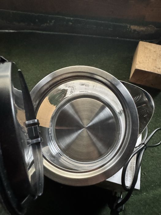 Кана за вода стъклена