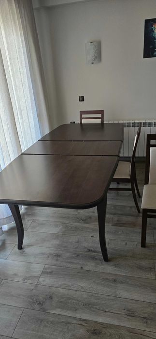 Разтегателна трапезна маса от дърво + 6 стола