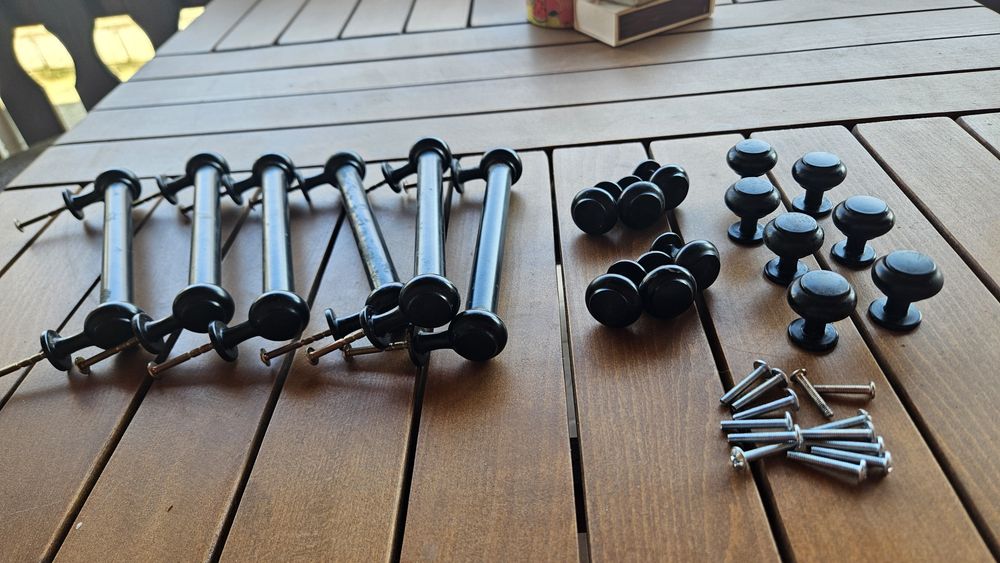 Дръжки за мебели - метални, комплект 6 големи и 13 малки + винтове