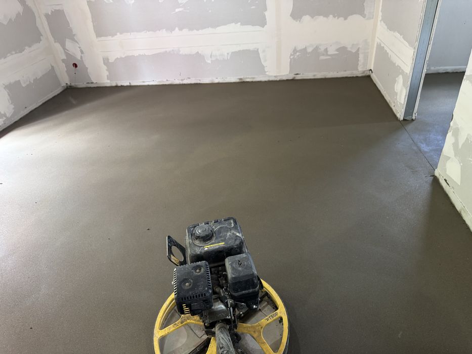 Полагане на подови замазки