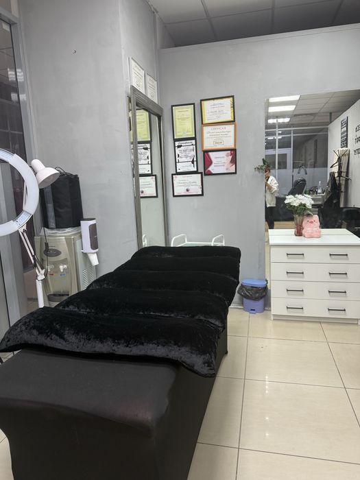 Кушетку/ столик сдаю по 35 000