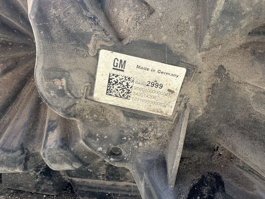 Резервоар Adblu за Opel Insignia 2021 2.0cdi