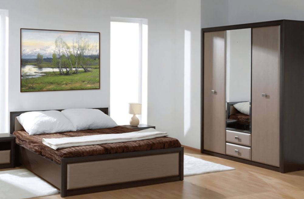 Кровать двухспальная, 180x200 см, с ортопедическим матрасом.Хара