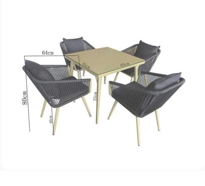 Комплект градински мебели - маса и 4 стола