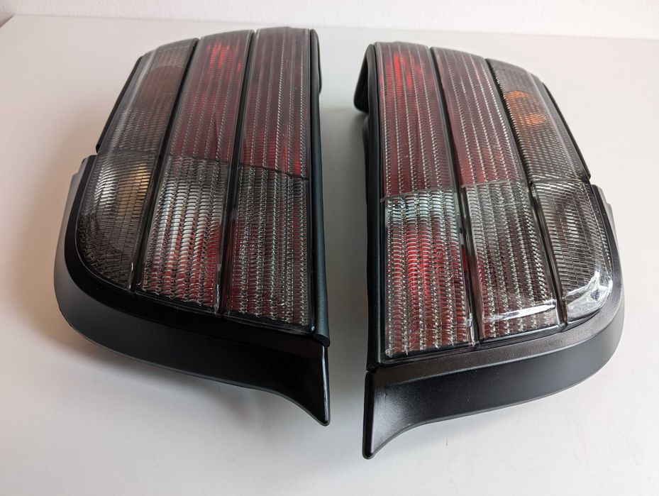 Стопове БМВ Е36 купе опушени фабрично затъмнени BMW E36 Нови