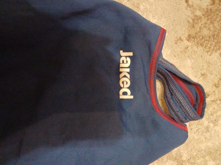 Costum inot antre atent femei jaked