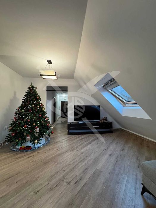 Продава се Тристаен апартамент в Бургас, Зорница - 118 кв.м за 1578 €/кв.м - Снимка #1