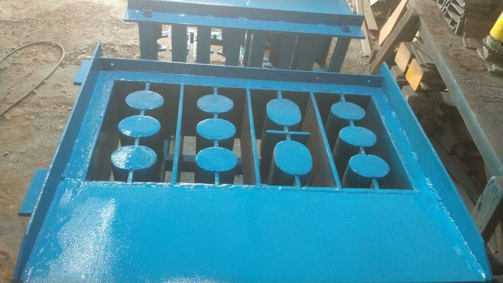 Матрыца для шлакаблока пескаблока