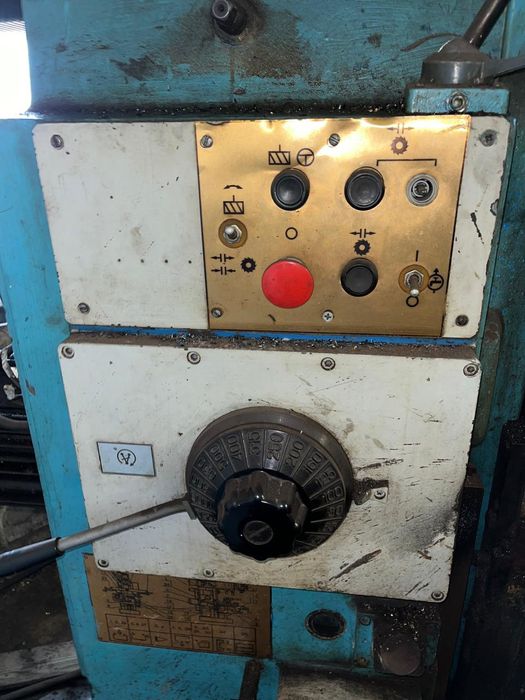 Станок фрезерный модель 6к82ш.