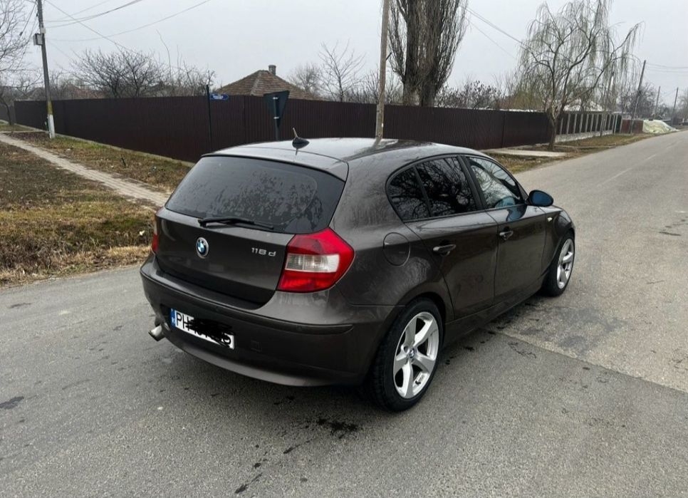 Dezmembrez E87 de 122 si 163 cp