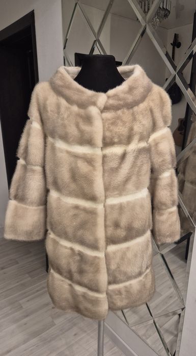 Продам норковую шубу