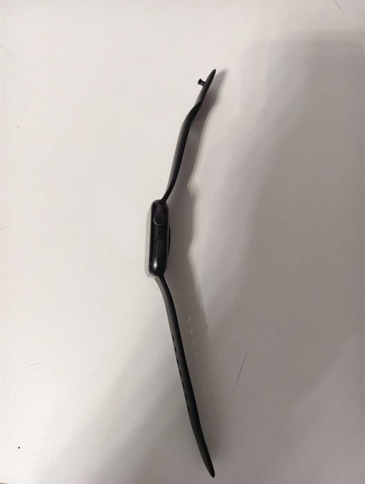 Смарт часы Apple Watch SE
