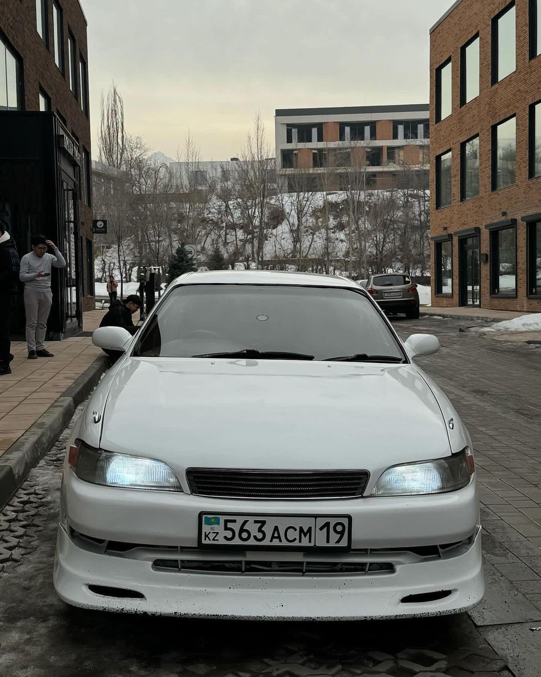 Реснички GT для Toyota Mark II 110