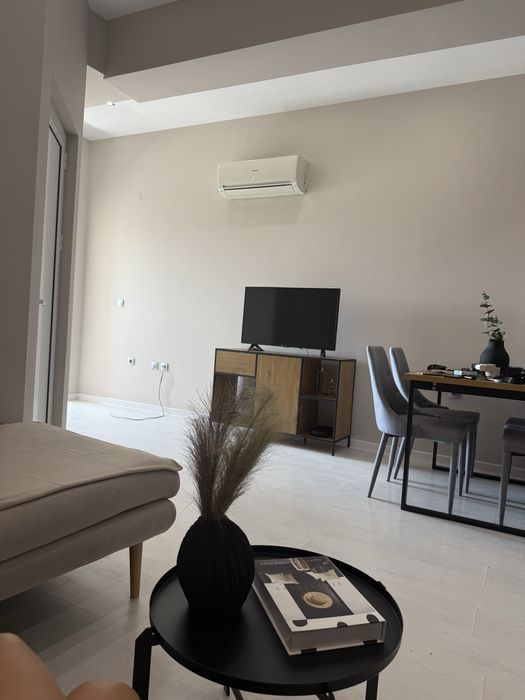 Дава се под наем Едностаен апартамент в Благоевград, Запад - 50 кв.м за 229.5 € - Снимка #2