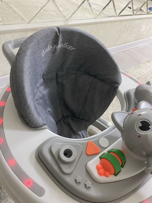 Продам Ходунок серый детский