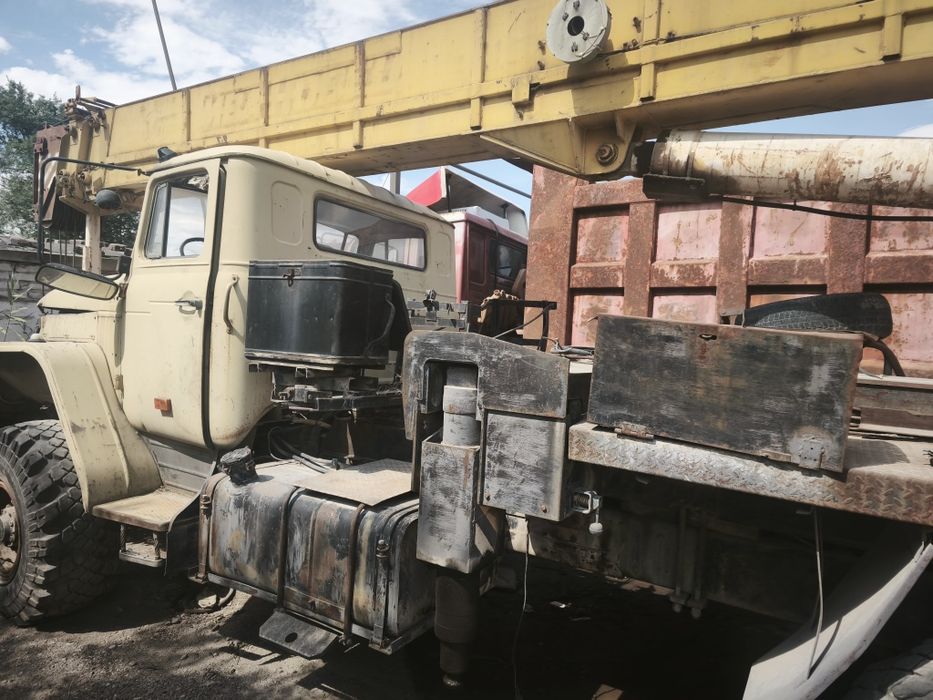 Продам автокран урал 25 тон