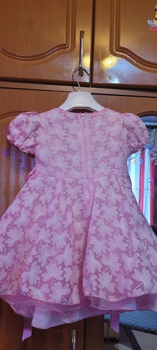 Платье на девочку