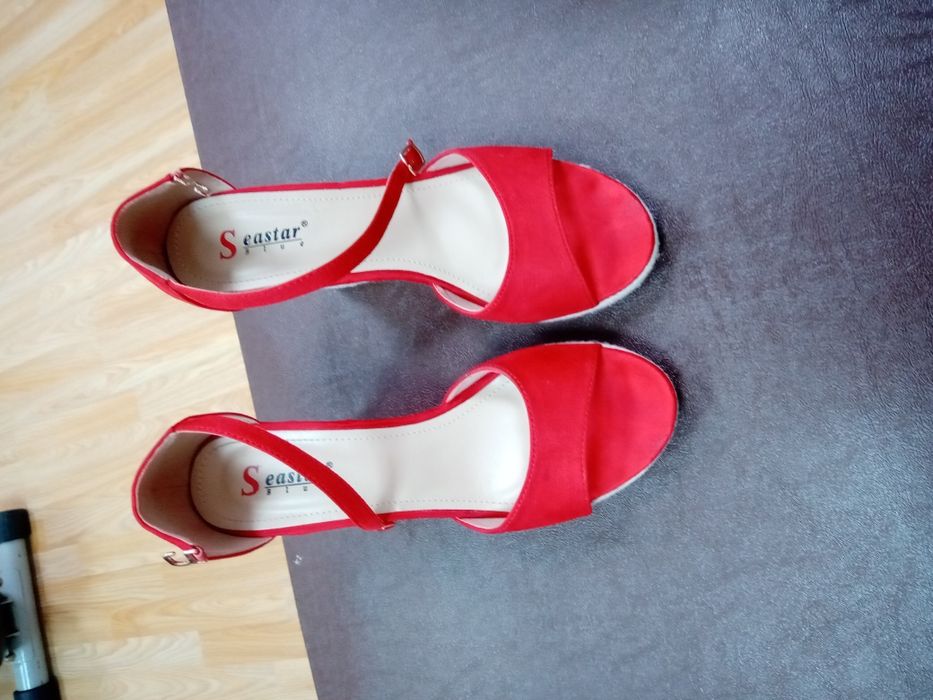 Обувки на платформа! Токчета!