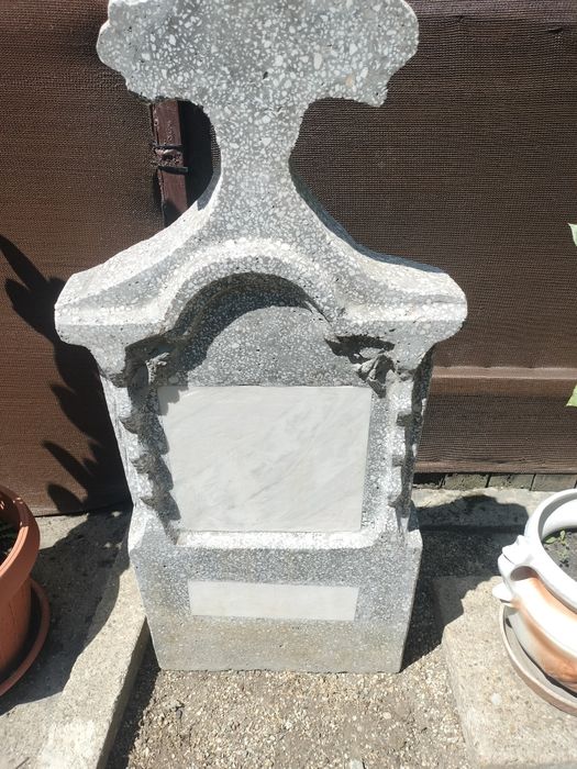 Cruce funerara noua ,din beton spălat cu marmura alba și model!