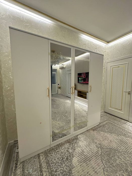 Shkaf sotiladi dastafka ustanovka bepul