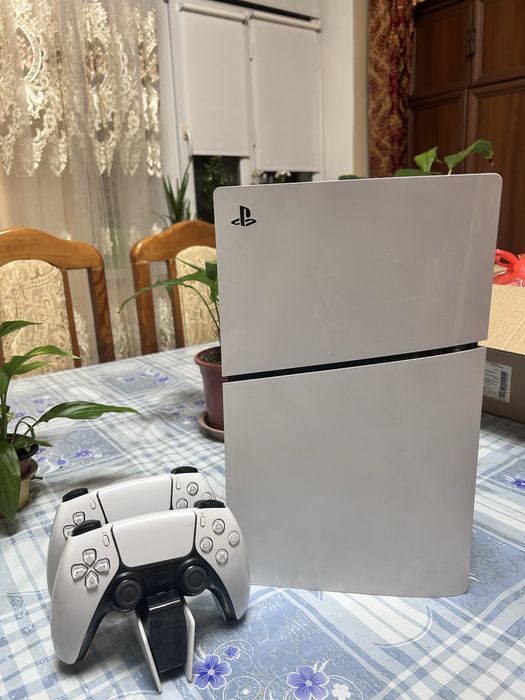 Playstation 5.  1тб