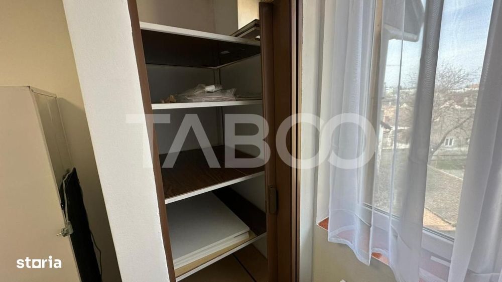 Apartament 2 camere loc de parcare modern balcon zona Turnisor Sibiu