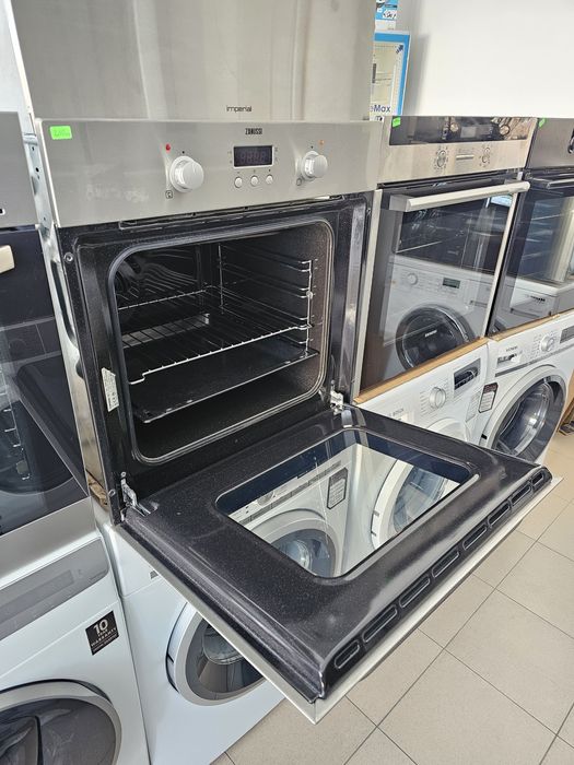 Фурна за вграждане ZANUSSI