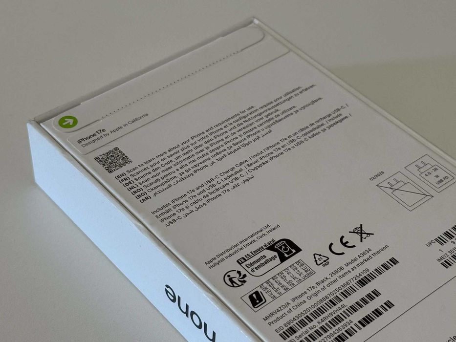 Бартер! НОВ! iPhone 17e Black (Черен)