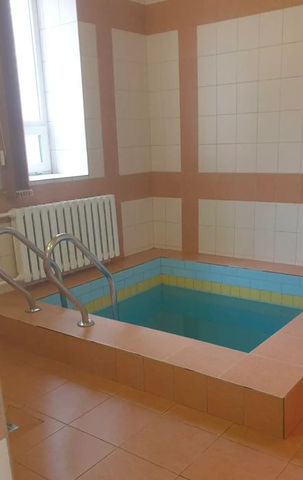 Сауна баня ,бассейн.