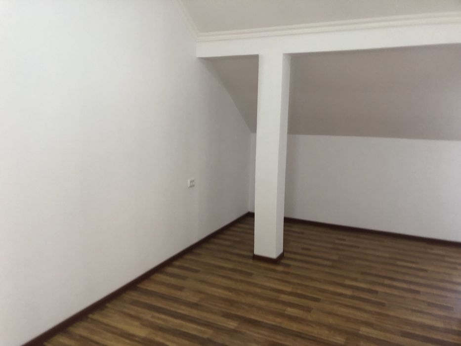 Офис учун ижарага берилади