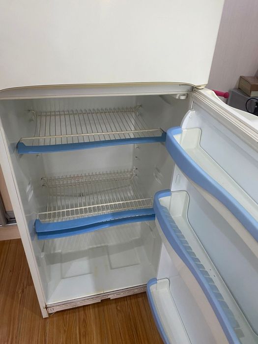 Продам холодильник б/у