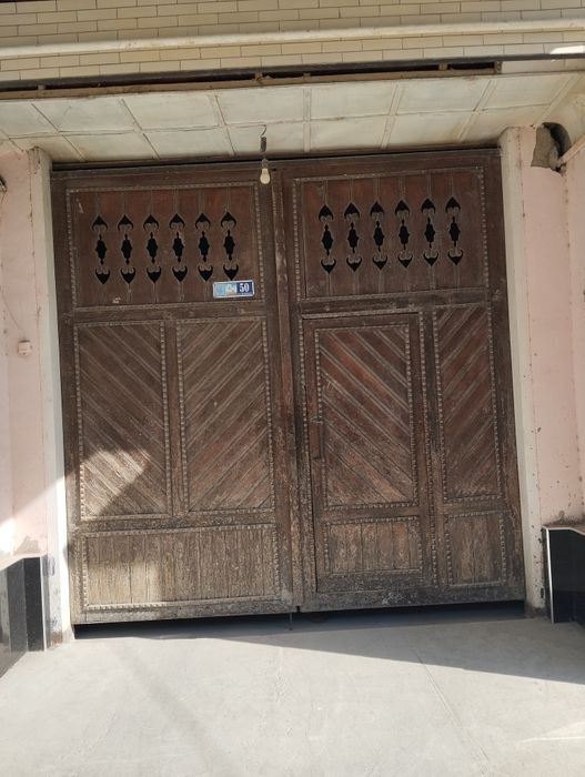 Yog'och darvoza sotiladi holati yaxshi