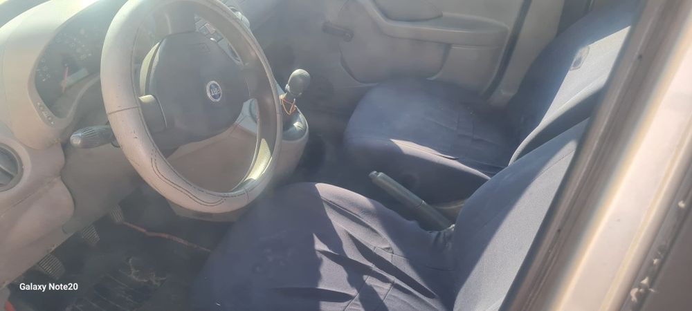 Vând fiat panda pentru dezmembrări   sau programul tabla 2005