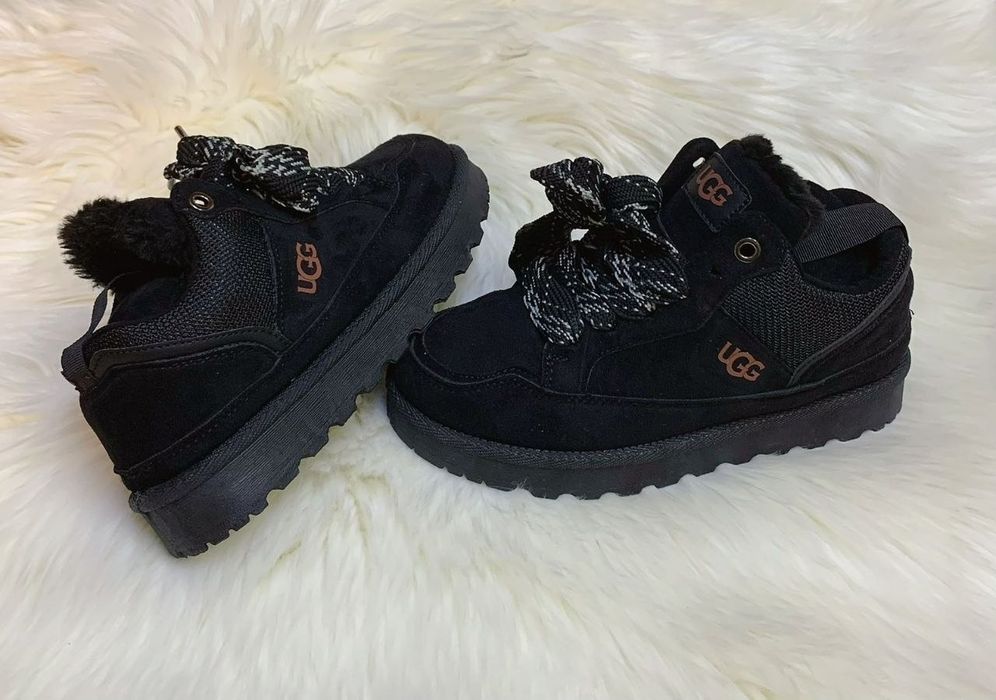 Ugg-uri diferite modele