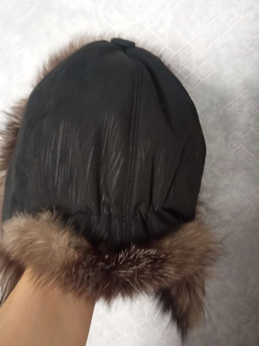 Продам зимнюю шапку