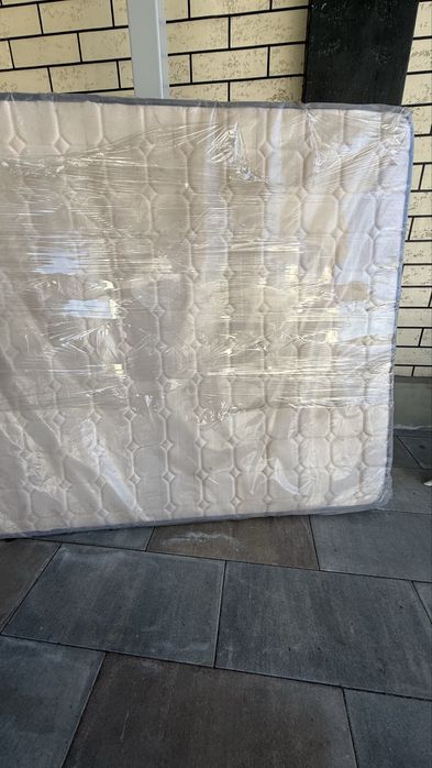 Продам матрас 1/40  на 2