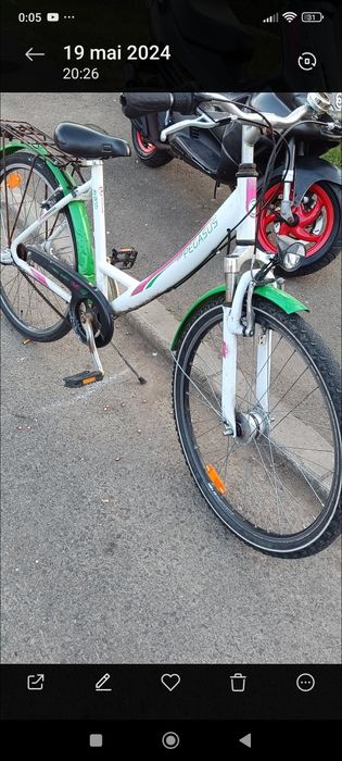 Vînd o bicicletă buna