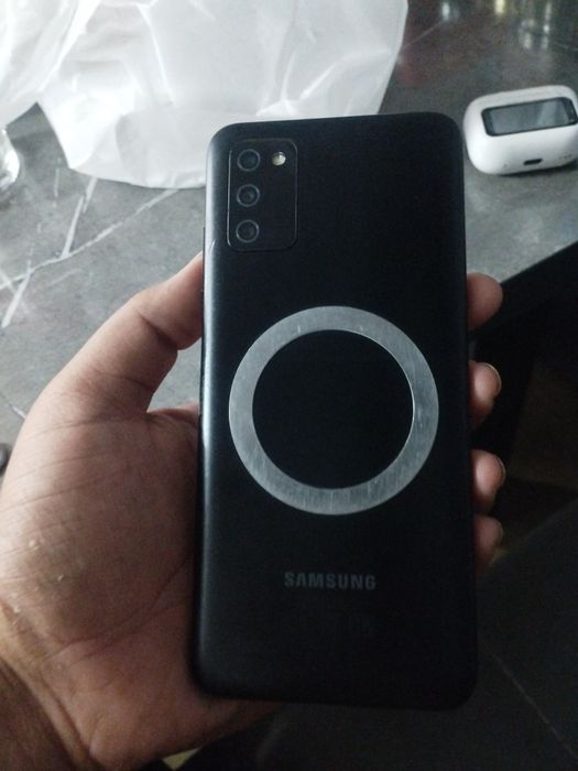 Продам дёшево телефон A03s