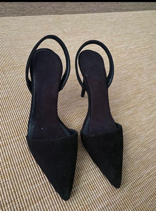 Pantofi cu toc subtire