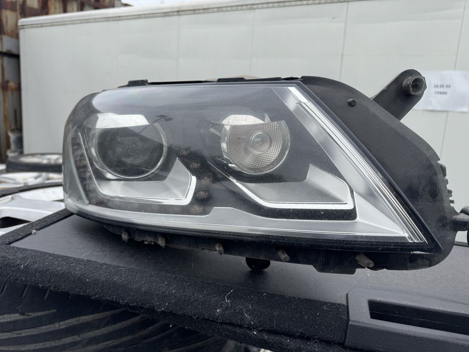 Bi-ксенонови фарове LED DRL  за VW Passat B7