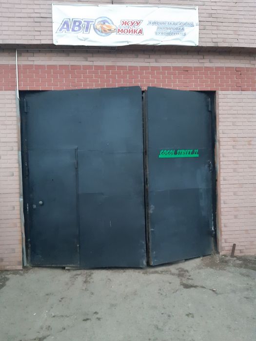 Продам ворота наружные распашные