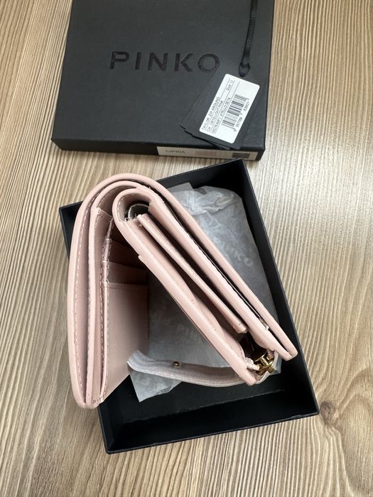 Дамски портфейл на Pinko в черен и розов цвят